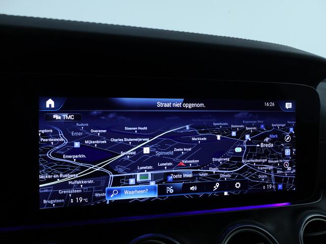 Mercedes-Benz E-KLASSE 200 AMG Line | Panoramadak | Trekhaak | Sfeerverlichting | Burmester | Inclusief 24 maanden MB Certified garantie voor Europa.