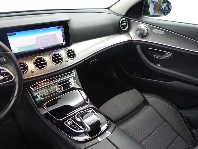 Mercedes-Benz E-KLASSE 200 d AMG Night Edition Aut- Schuifdak, Sfeerverlichting, 360 Camera, Xenon Led, Carplay, Lane Assist