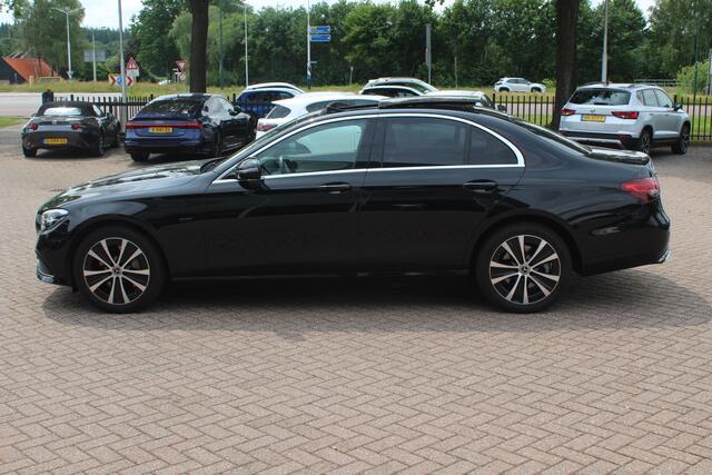 Mercedes-Benz E-KLASSE 300 e Business Solution / Panoramadak / 360Camera / Leder / 18'' / Virtual Cockpit / LED Koplampen / Stoelverwarming / Cruise Control