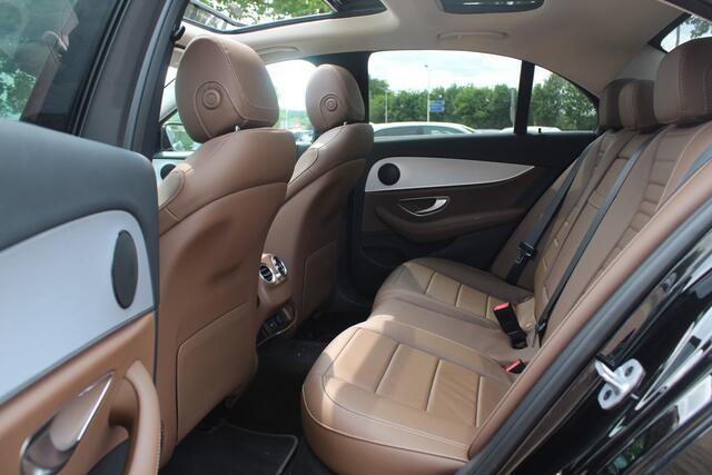 Mercedes-Benz E-KLASSE 300 e Business Solution / Panoramadak / 360Camera / Leder / 18'' / Virtual Cockpit / LED Koplampen / Stoelverwarming / Cruise Control