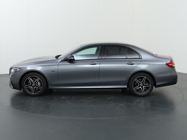 Mercedes-Benz E-KLASSE 300 e AMG Night | Nappa leder | Multibeam Led | 360 graden camera | Key-less Go | Dodehoek assistent |
