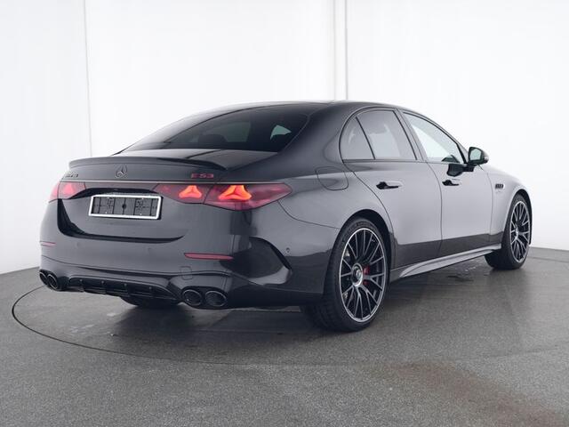 Mercedes-Benz E-KLASSE Mercedes-AMG 53 e 4MATIC+ MBUX Superscreen | AMG DYNAMIC PLUS Pakket | AMG Performance Sitz-Paket Advanced | AMG Real Performance Sound | Burmester® 4D-Surround-Soundsystem Inclusief 24 maanden Mercedes-Benz Certified garantie voor Europa.