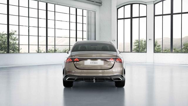 Mercedes-Benz E-KLASSE 300 e AMG Line | Trekhaak | Burmester 4D | 20 inch | Night pakket |