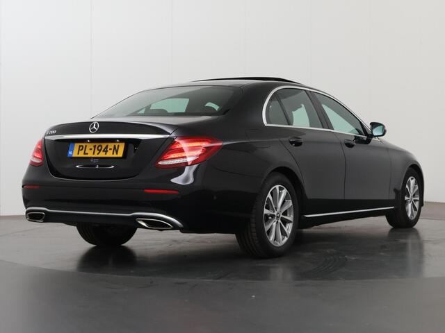 Mercedes-Benz E-KLASSE 200 Business Solution | Panoramadak | Sfeerverlichting | Widescreen | Agility Control | Rijassistentiepakket | Distronic | Stoelverwarming |