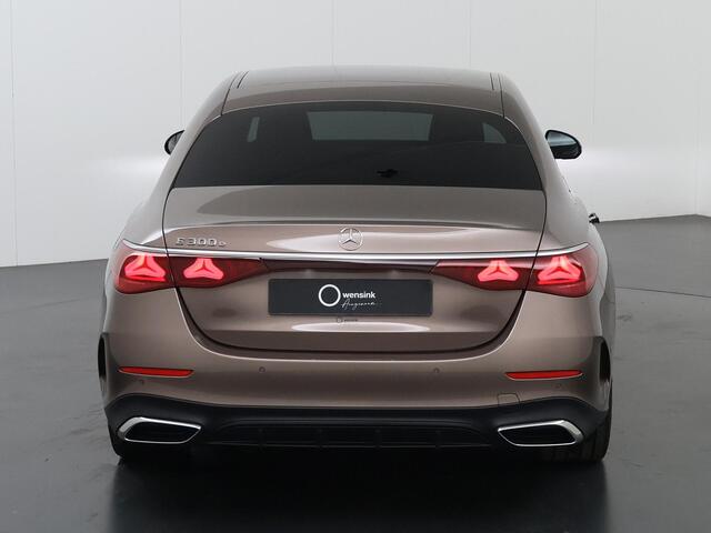 Mercedes-Benz E-KLASSE 300 e AMG Line | Trekhaak | Burmester 4D | 20 inch | Night pakket |