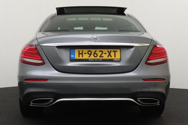 Mercedes-Benz E-KLASSE 200 198 PK AMG Pano-dak Trekhaak Dodehoek Leder