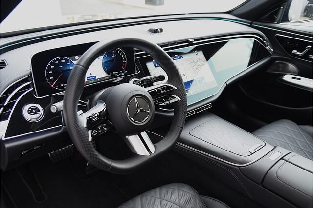 Mercedes-Benz E-KLASSE 300 e 4MATIC AMG Line