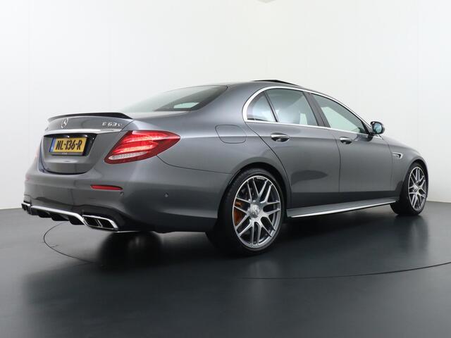 Mercedes-Benz E-KLASSE AMG 63 S 4MATIC+ Dealer onderhouden Panoramadak Burmester High end Massage Keramische remmen Sfeerverlichting