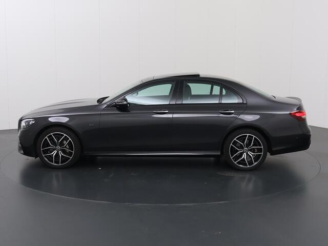 Mercedes-Benz E-KLASSE 300 e AMG Line | Night | Panoramadak | Widescreen | Memory | Burmester |