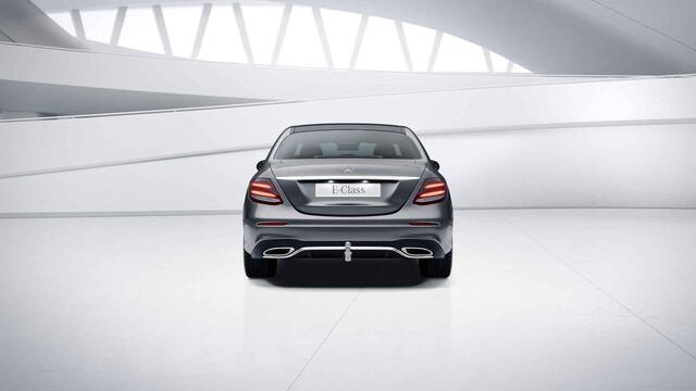 Mercedes-Benz E-KLASSE 400 d 4Matic Premium Plus | AMG | 20" lichtmetalen velgen | Luchtvering | Headup | Widescreen | Burmester | Trekhaak | Panoramadak |