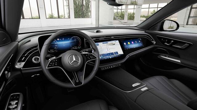 Mercedes-Benz E-KLASSE 300e Luxury Line | Panoramaschuifdak | Stoelventilatie | Head-up display | Burmester | MBUX Superscreen | Rijassistentiepakket |