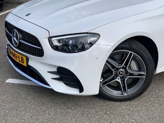 Mercedes-Benz E-KLASSE 300 e AMG Line l Schuif- kanteldak l Multibeam LED l Afneembare Trekhaak l Camaera l Stoelverwarming l Dodehoek detectie l