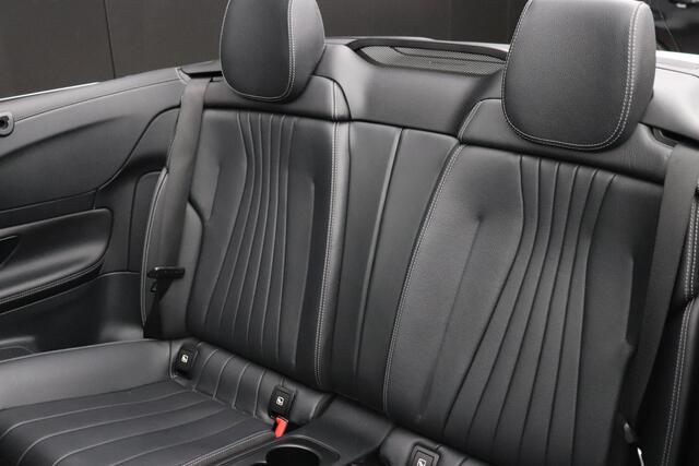 Mercedes-Benz E-KLASSE Cabrio 200 25th Ann.Edit. AUT | AMG-LINE | WIDE-SCREEN | AIR-SCARF| LEDER