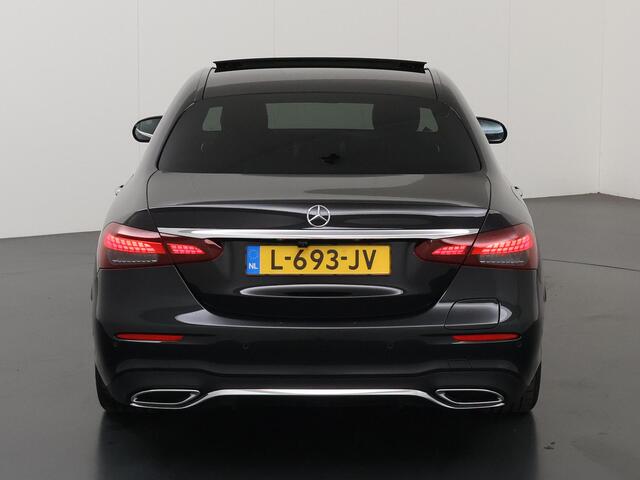 Mercedes-Benz E-KLASSE 300 e 4MATIC AMG Line | Panoramadak | Luchtvering | Memory | Burmester | Multibeam | Keyless |