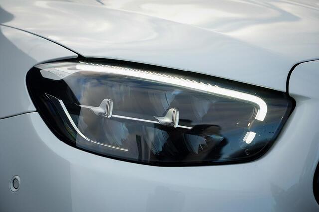 Mercedes-Benz E-KLASSE Cabrio 300 AMG Line / 53 AMG Uitgevoerd / Carbon / Stoelverwarming