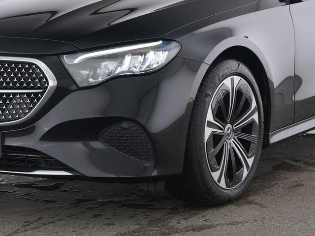Mercedes-Benz E-KLASSE 300 e Plug-In Hybride Burmester® 4D-Surround-Soundsystem | Dstronic | Stuur en Stoelverwarming | Stoelverwarming. Inclusief 24 maanden MB Certified garantie voor Europa.