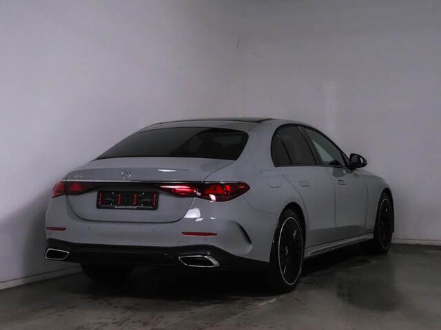 Mercedes-Benz E-KLASSE 300 e AMG Line