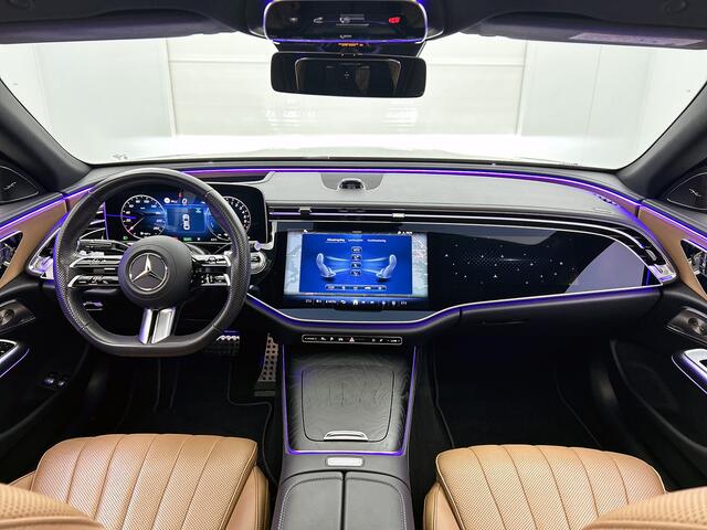 Mercedes-Benz E-KLASSE 400 e 4MATIC AMG Line Panoramadak, hyperscreen, head up display, multispaaks Inclusief 24 maanden MB Certified garantie voor Europa.