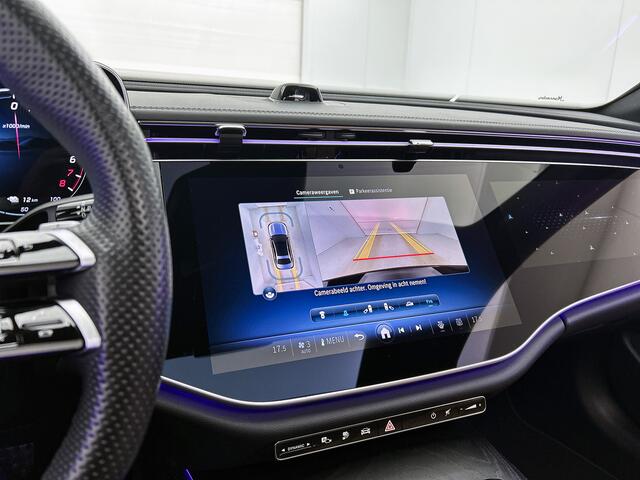 Mercedes-Benz E-KLASSE 400 e 4MATIC AMG Line Panoramadak, hyperscreen, head up display, multispaaks Inclusief 24 maanden MB Certified garantie voor Europa.