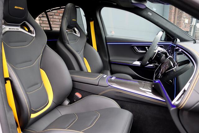 Mercedes-Benz E-KLASSE AMG 53 4MATIC+ Edition 1 | Hyperscreen | Achterasbesturing | AMG-performance Stoelen | Carbon | Distronic+ | Multicontourstoelen | Stoelventilatie | Zonnerollo's | HUD | 3D-Display |