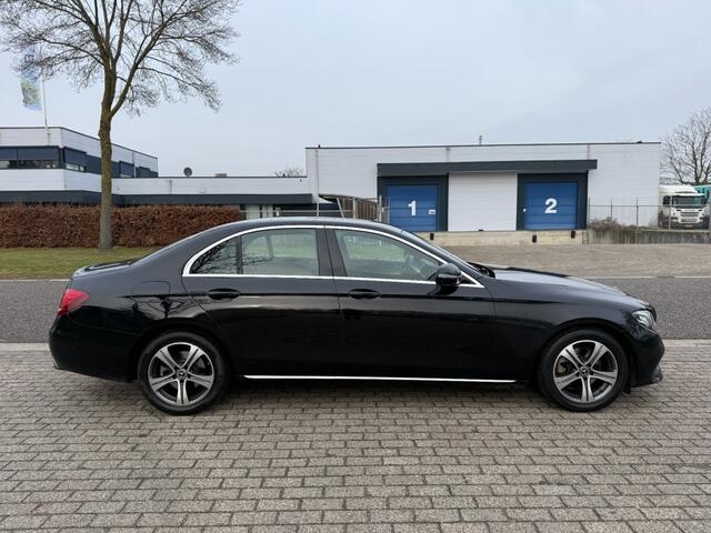 Mercedes-Benz E-KLASSE 200 Premium 9G Ambient Led