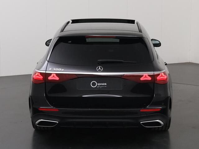 Mercedes-Benz E-KLASSE 300e Sport Edition | Panoramaschuifdak | Head-up | Trekhaak | Burmester | Nightpakket | 360° camera |