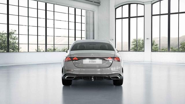 Mercedes-Benz E-KLASSE 300e Sport Edition | Panoramaschuifdak | Head-up | Trekhaak | Burmester | Nightpakket |