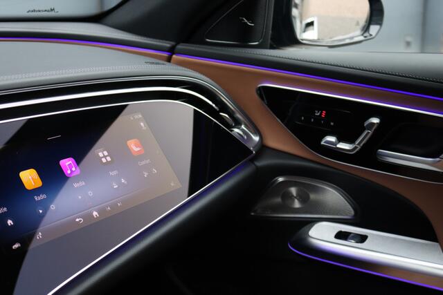 Mercedes-Benz E-KLASSE 220 d AMG Line | Hyperscreen | Distronic | Memory | Burmester | Surround Camera | Keyless Go | Digital Light | Nightpakket | Dodehoekassistent |