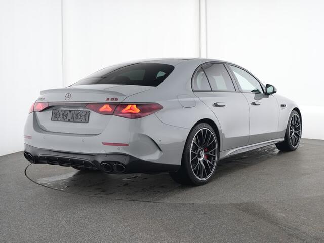 Mercedes-Benz E-KLASSE Mercedes-AMG 53 4MATIC+ MBUX Superscreen | AMG DYNAMIC PLUS Pakket | Panorama Schuif-Kanteldak | Burmester® | 21 Inch AMG Velgen. Inclusief 24 maanden MB Certified garantie voor Europa.