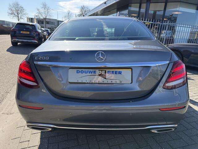 Mercedes-Benz E-KLASSE 200 Avantgarde Trekhaak | Camera | Stoelverw. |