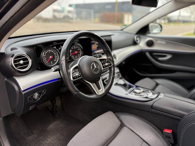 Mercedes-Benz E-KLASSE 200 Premium 9G Ambient Led