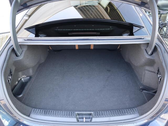 Mercedes-Benz E-KLASSE 300 e Sport Edition