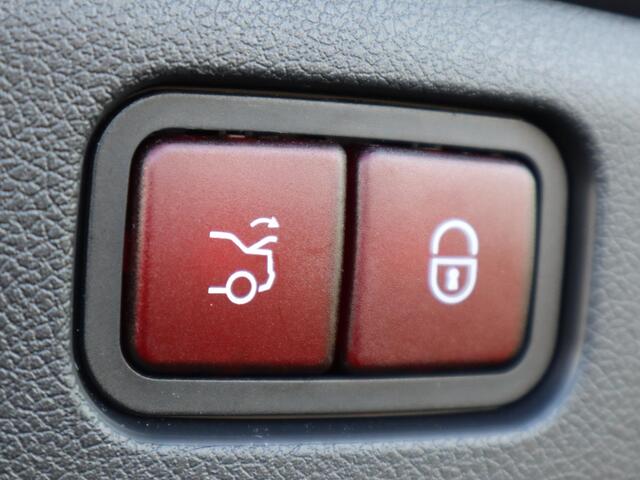 Mercedes-Benz E-KLASSE 300 e Sport Edition