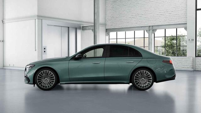 Mercedes-Benz E-KLASSE 300e Sport Edition | Panoramaschuifdak | Premium Pakket | Dodehoekassistent | Burmester | Nightpakket | Trekhaak |