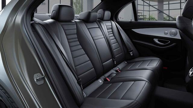 Mercedes-Benz E-KLASSE 300 e AMG Line