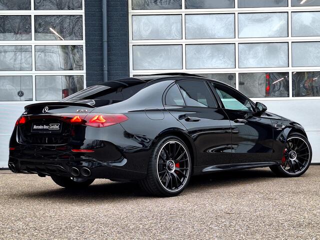 Mercedes-Benz E-KLASSE AMG 53 HYBRID 4MATIC+ | Panoramadak | Burmester | Night pakket | 360° Camera | Memory pakket | Superscreen | DISTRONIC | Achterasbesturing | Sfeerverlichting | DIGITAL LIGHT | Keyless-GO | Elektrische achterklep