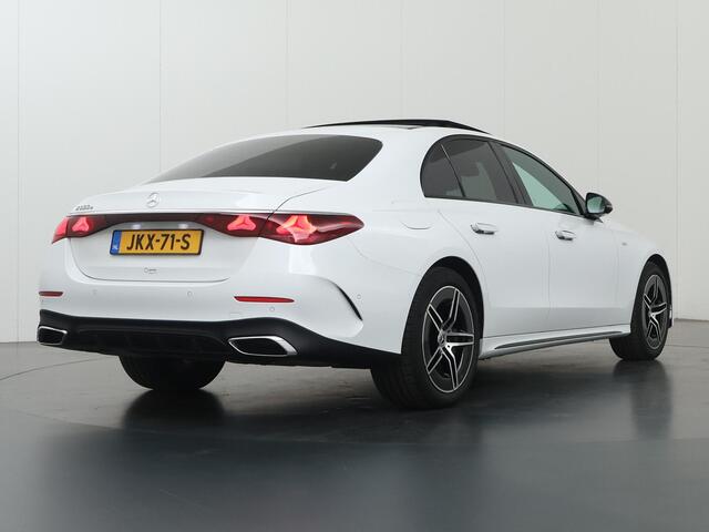 Mercedes-Benz E-KLASSE 300 e AMG Line | Night | Panoramadak | Achteruitrijcamera | Stoelverwarming |