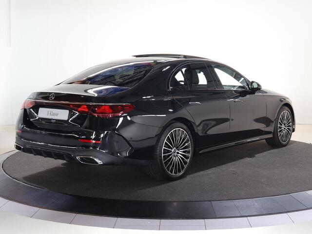 Mercedes-Benz E-KLASSE 300e Sport Edition | Night | Panoramaschuifdak | Premium Plus | Rijassistentiepakket Plus | Head-up display | Burmester |