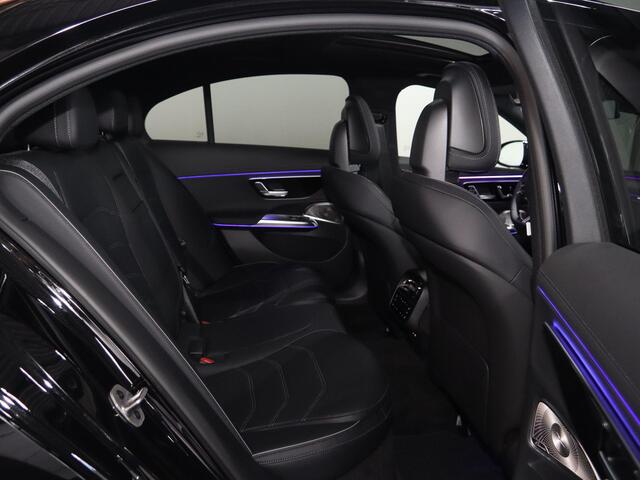 Mercedes-Benz E-KLASSE 300e Sport Edition | Night | Panoramaschuifdak | Premium Plus | Rijassistentiepakket Plus | Head-up display | Burmester |