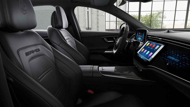 Mercedes-Benz E-KLASSE AMG 53 4MATIC+ | Night | AMG Drivers pakket | AMG Dynamic plus pakket | Panoramadak | Carbon interieur | Massagestoelen | Burmester | Trekhaak |