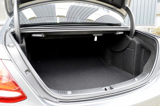 Mercedes-Benz E-KLASSE 200 Premium Rijklaarprijs-Garantie Navigatie Led Camera Sport Interieur Airco