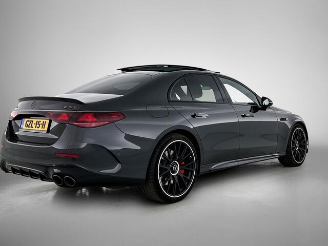 Mercedes-Benz E-KLASSE AMG 53 4MATIC+ / NL Auto / Luchtvering (AMG RIDE CONTROL) / Panoramadak / Night Pakket / MBUX Superscreen / Achterasbesturing / Burmester / Plug-in hybride / Elektrisch rijbereik tot ca. 100 km /