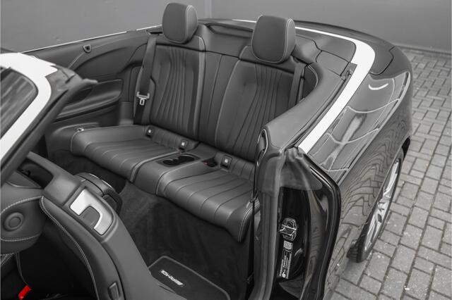 Mercedes-Benz E-KLASSE Cabrio 200 AMG Line Camera Memory Nekverwarming CarPlay