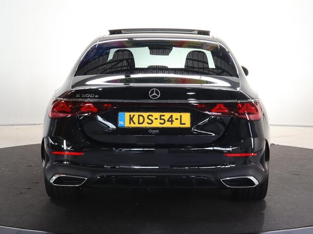 Mercedes-Benz E-KLASSE 300e Sport Edition | Night | Panoramadak | Superscreen | Burmester | Stoelverwarming/ventilatie | Rijassistentiepakket | Head-up display | leder |