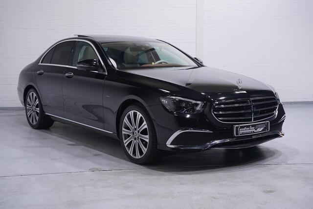 Mercedes-Benz E-KLASSE 300 e AMG Line AMG-line 360 camera matrix-koplampen keyless entry/go drivers-assist 19"-inch lmv ACC two-tone designo-leder panodak burmester surround system luchtvering matrix-koplampen electrische stoelen voor met memo