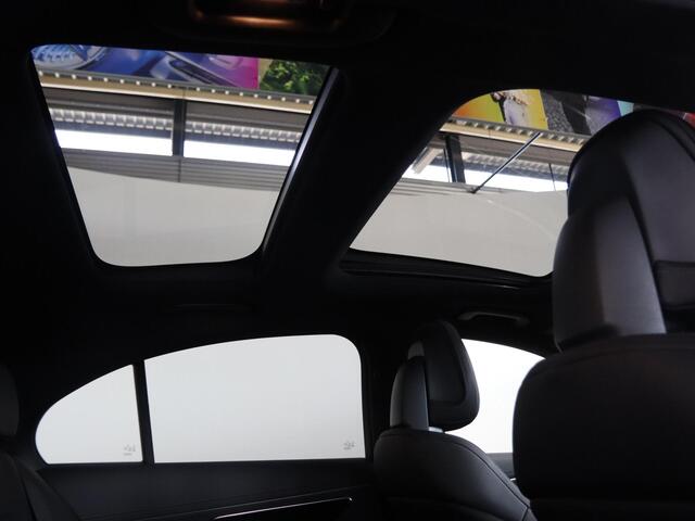 Mercedes-Benz E-KLASSE 300e Sport Edition | Panoramaschuifdak | Premium Plus | Rijassistentiepakket Plus | Night | Head-up display | Burmester |