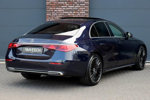 Mercedes-Benz E-KLASSE 400 e 4MATIC Exclusive Line | Hypercreen | Luchtvering | Achterasbesturing | Distronic+ | Massage | Stoelventilatie | 3D-Display | HUD | Vlakkenverwarming | Digital Light |
