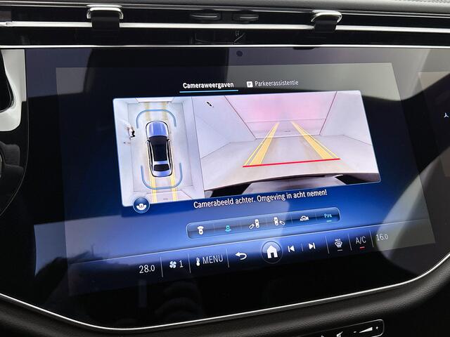 Mercedes-Benz E-KLASSE 300 e AMG Plug-In Hybride AMG Line | Panoramadak | Widescreen Dashboard | Burmester® 4D surround sound system | Digil Licht. Inclusief 24 maanden Mercedes-Benz Certified garantie voor Europa.