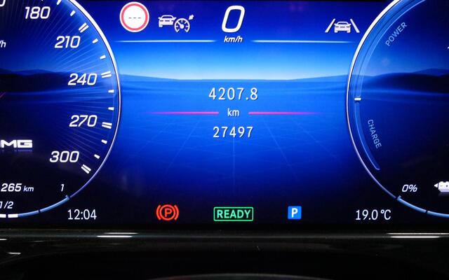 Mercedes-Benz E-KLASSE AMG 53 4MATIC+ / 21'' Vossen HFX-1 velgen / AMG Drivers package / Hyperscreen / Panoramadak / Stoelkoeling + verwarming / AMG Performance interieur / Gele gordels / Elektr. verstelbare voorstoelen + memory / Achterasbesturing / Digital Light + projectie /