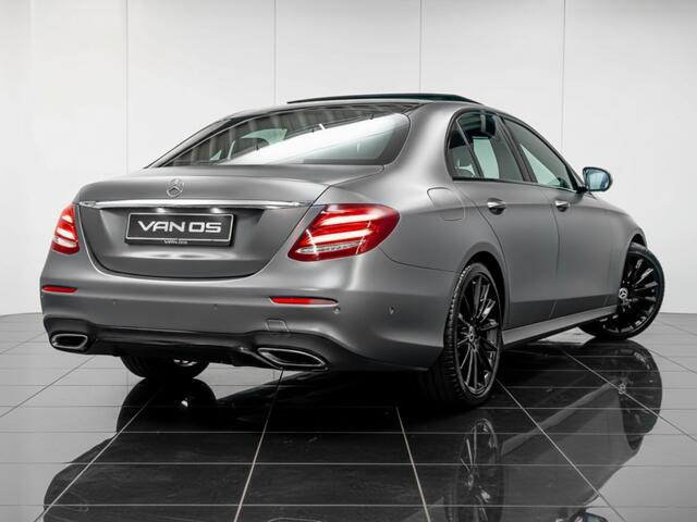 Mercedes-Benz E-KLASSE E 200 AMG Line | Luchtvering | Trekhaak | Leder nappa | Bijzonde